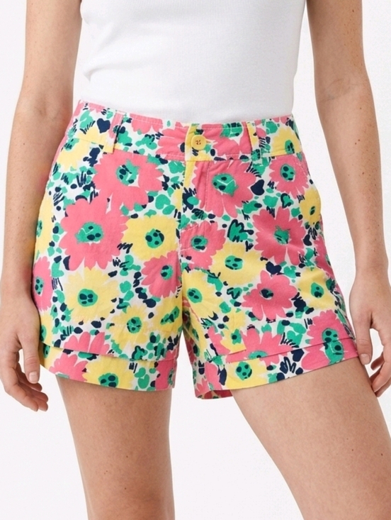 Lilly Pulitzer Pants - Lilly Pulitzer Callahan Doodle Bug Daisy  Shorts Size 4